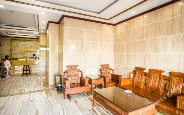 Binke Zhijia Business Hotel(Xinyi bus terminal store)