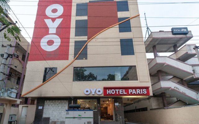 OYO 16749 Hotel Paris