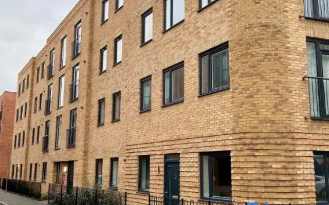 2 Bedroom Luxury Apartment! City Center with Free Parking!