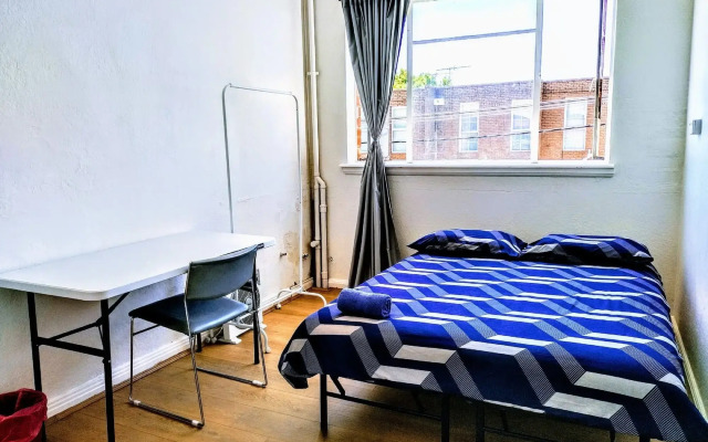 Richmond Private Rooms @ 151 Hoddle Homestay