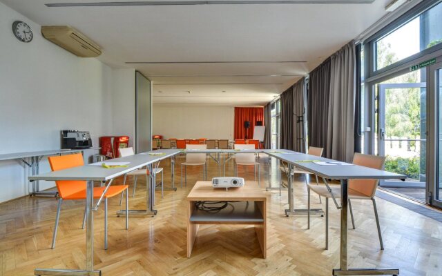 Holiday Inn Prague Airport by IHG