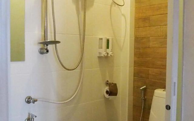 Eden Walking Street Hostel