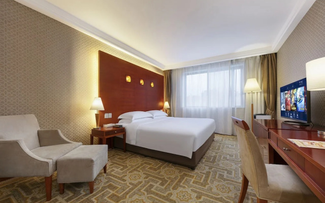 Huayang Plaza Hotel