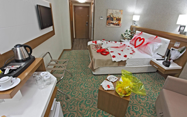 Selcuk Hotel Sems-i Tebrizi