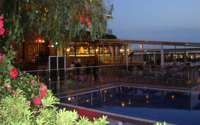 Hotel Univers