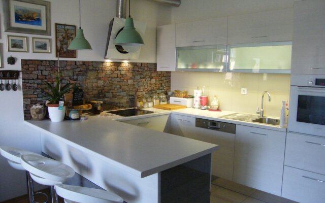 Apartment Jalehandro