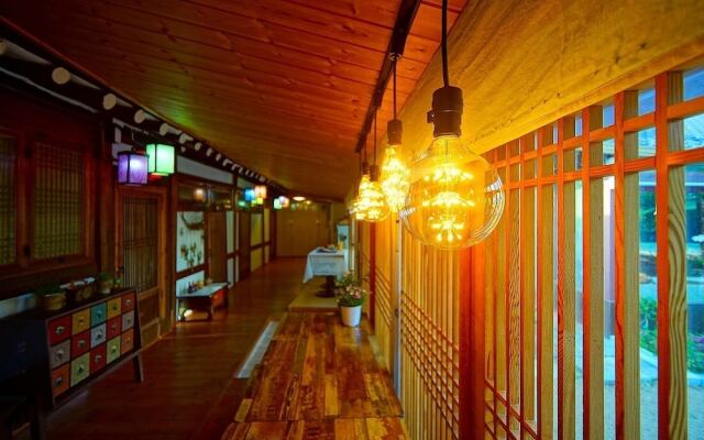 Jeonju Hanok Village Gguldanji