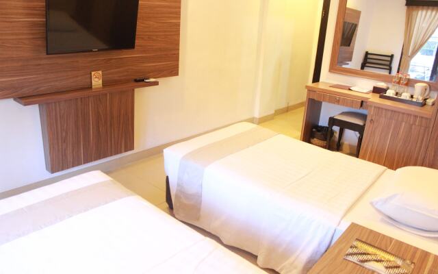 The GRAND PALACE Hotel - YOGYAKARTA
