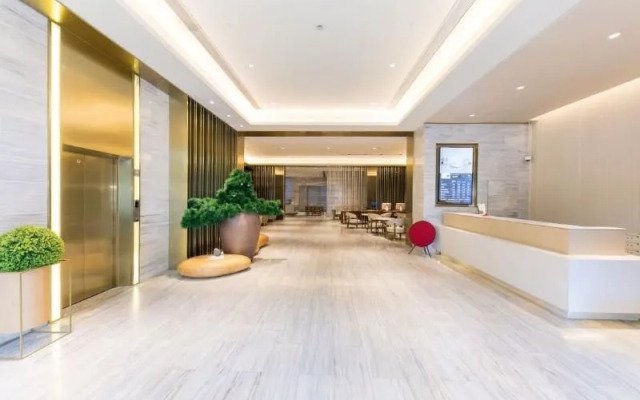 Ji Hotel Shanghai Daning Lingshi Park