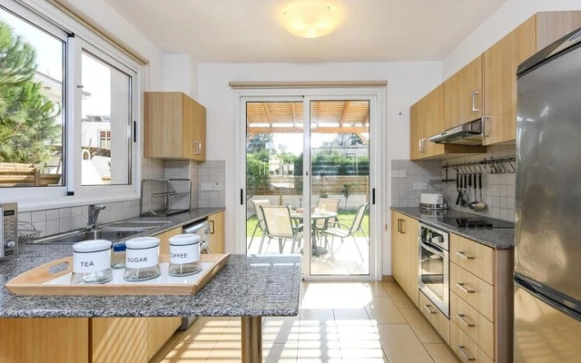 Nissi Gardens Villa