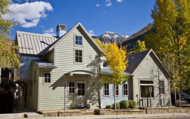 Christel - Peaceful West End Home, Downtown Telluride, Walk to Ski