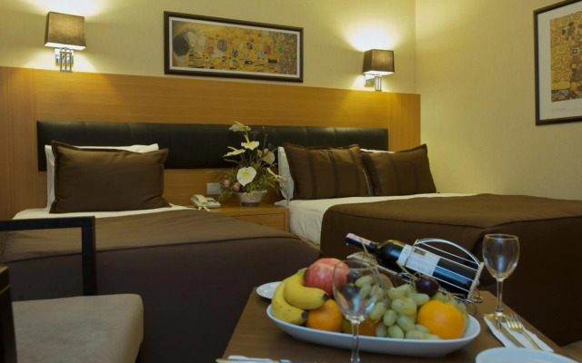 Mirilayon Hotel
