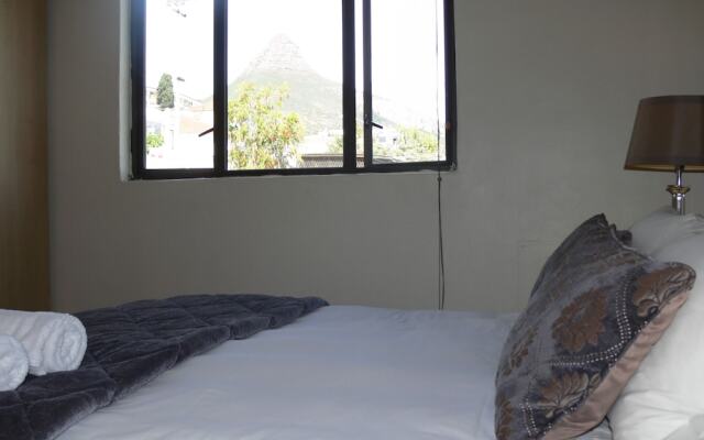 Leeuwenzee Guest House