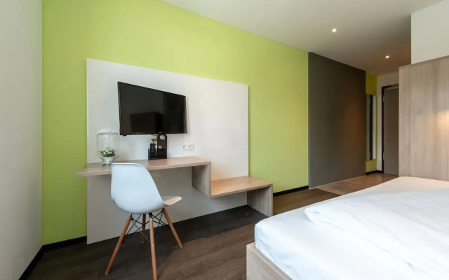 a2 HOTELS DENKENDORF