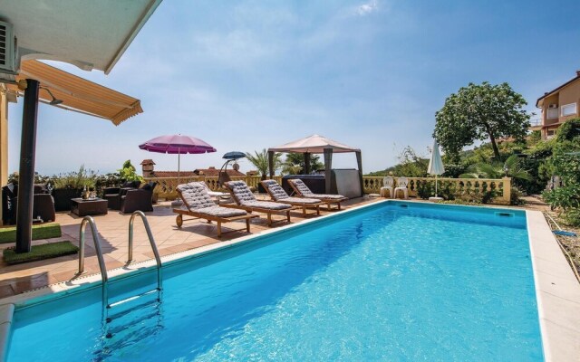 Amazing Home in Bregi With Sauna, Wifi and 4 Bedrooms