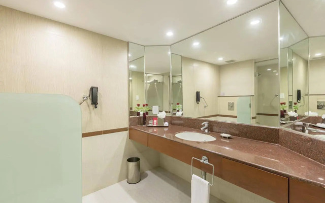 Hotel Naveen Lakeside