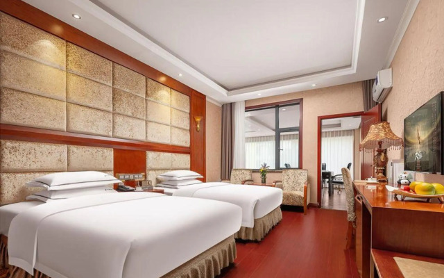 Minjiang Haoting International Hotel(Huanglongjiuzhai High-speed Railway Station Branch)