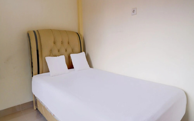 OYO Life 92637 Kost Arya Exclusive