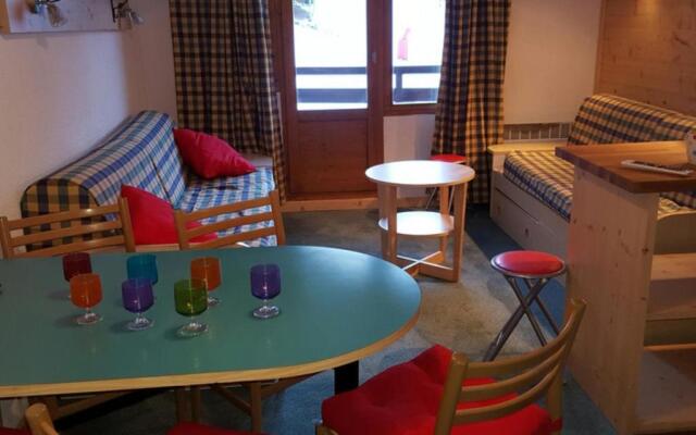 Appartement La Tania, 2 pièces, 5 personnes - FR-1-513-7