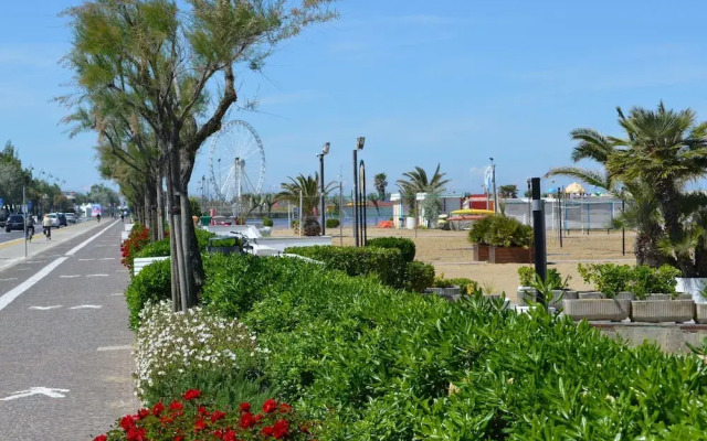 Residence Apartment Near the Beach