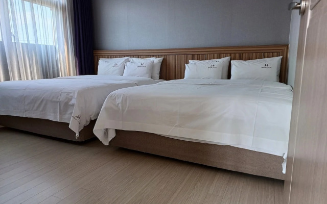 Tongyeong Bridge Hotel