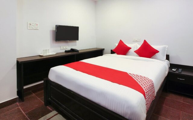 Midas Abodes by OYO Rooms