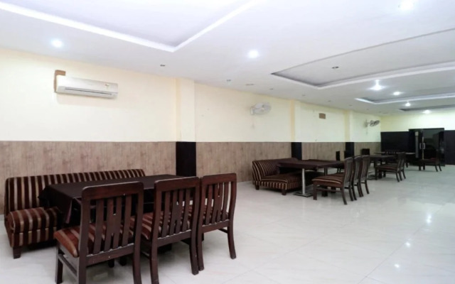 A K Regency Hotel By OYO Rooms