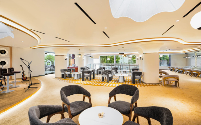 Fox Hotel Nagoya Batam