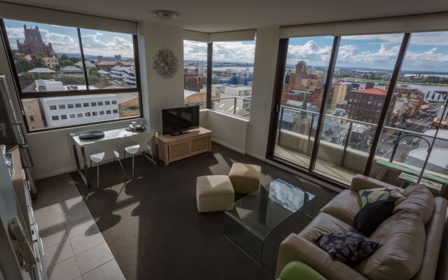 Watt Street Studio Apartment w/ Ocean Views