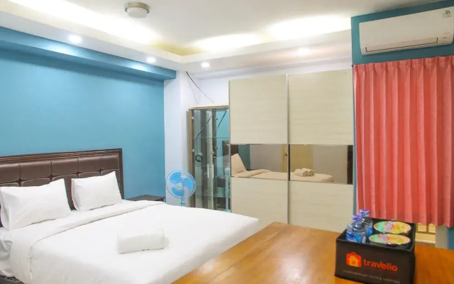 Vibrant Soho Studio Pakubuwono Terrace Apartment