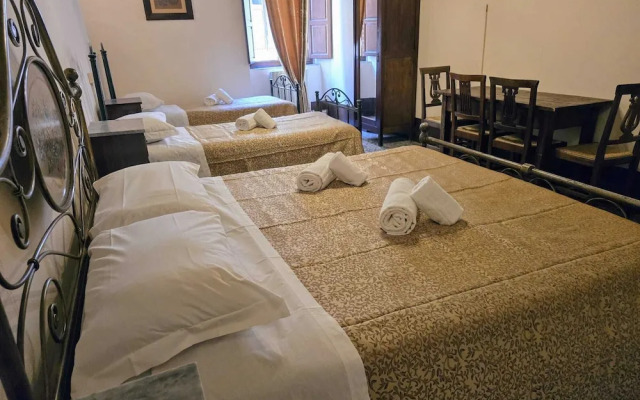 Dietro al Corso