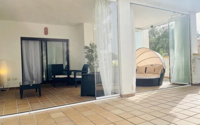 Stunning 2-bed Apartment in Marina de le Duquesa