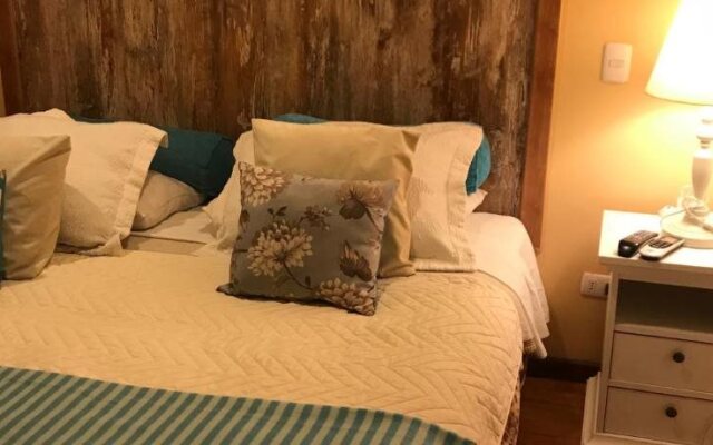 Hostal Rotonda Atenas