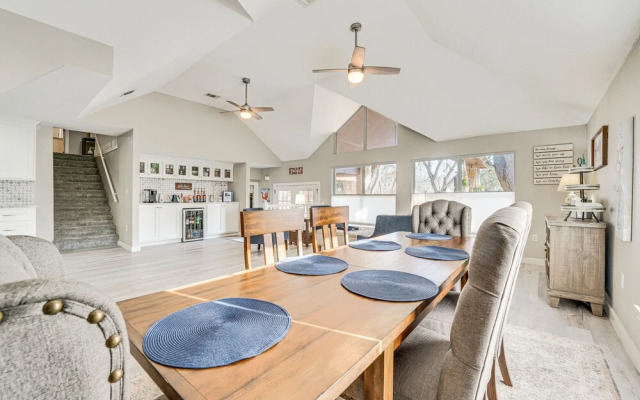 Seguin Riverfront Retreat: Fishing Dock + Kayaks!