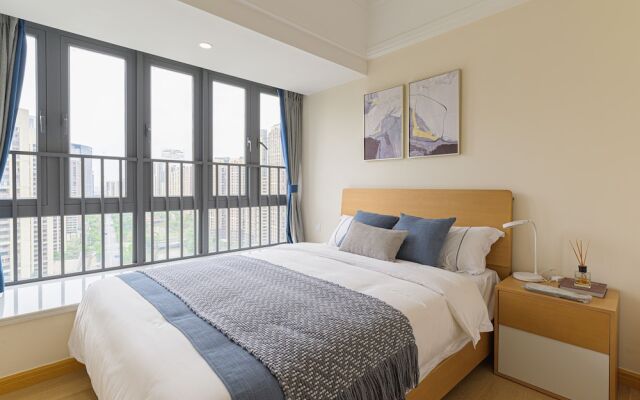 Bainianhui International Apartment