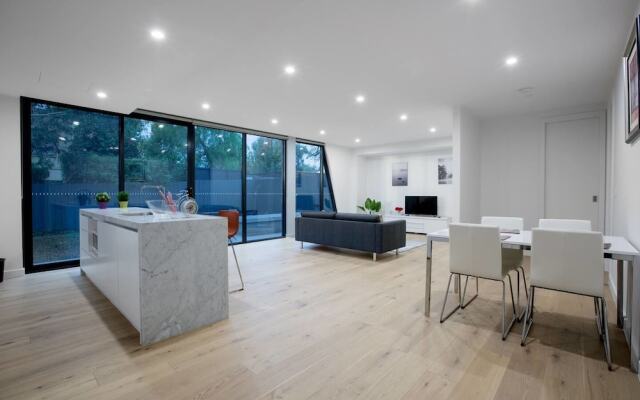106*Modern Prestige*3-Storey New Establishment