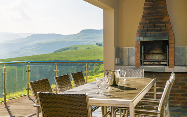 Cayley Mountain Resort