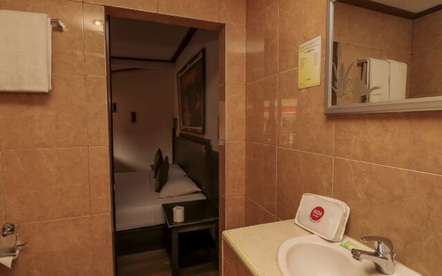 Nida Rooms Bali Bakungsari Kemboja at Hotel the Flora Kuta Bali