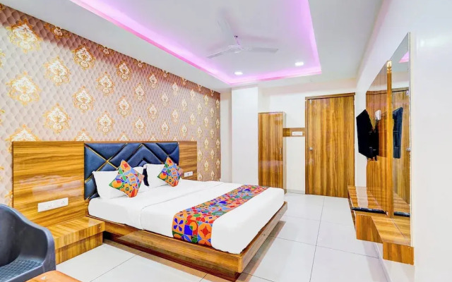 Fabhotel Lake View I