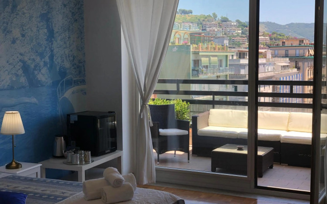 Mareluna Penthouse - Luxury Suites