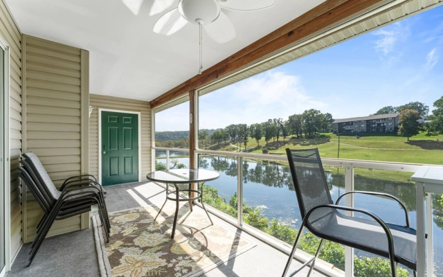Harmony Hideaway 2 Bedroom Condo by RedAwning