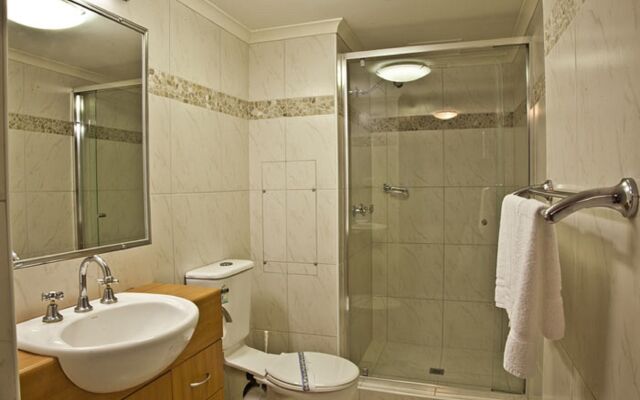 Aristocrat Apartments