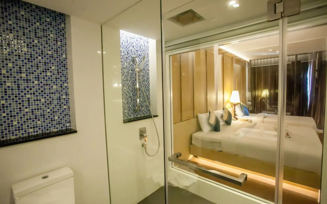 Phi Phi Harbour View Hotel