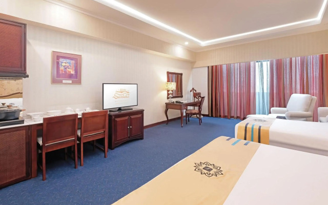 Sunlake Waterfront Resort and Convention