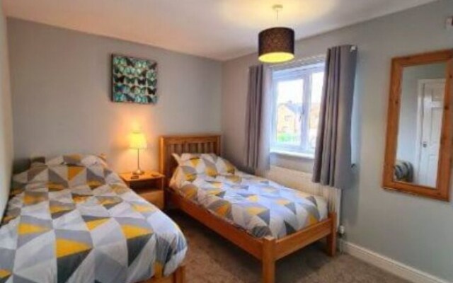 Sublime Stays Burton-on-trent 3-bed House