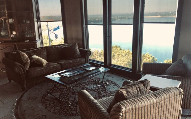 La Villa Vista Bed & Breakfast
