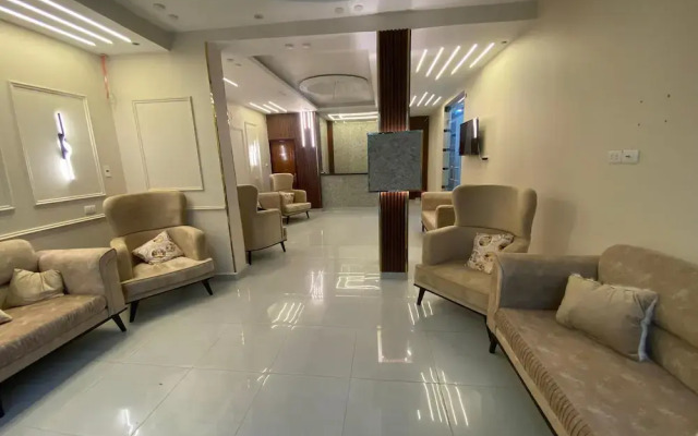 Pyramids stars view Inn