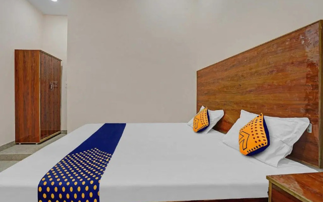 Spot On Hotel Evening Star Inn