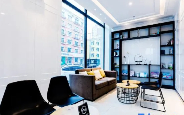 Xana Lite Heihe Russian Commodity Street Central Pedestrian Street