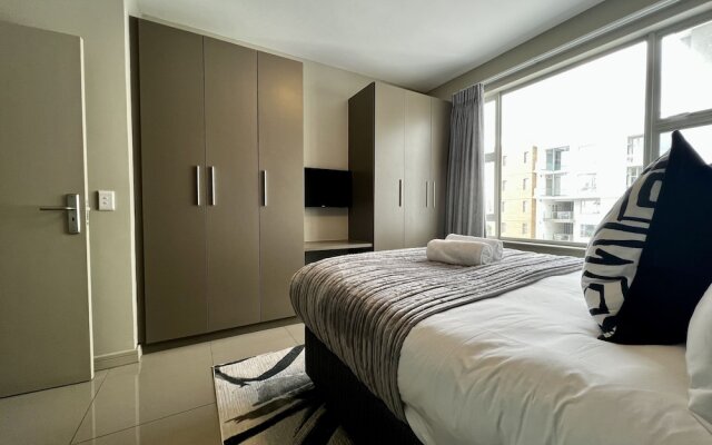 The Tyrwhitt Unit 1112